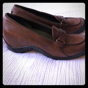 Size 8 Merrell women’s brown leather shoe